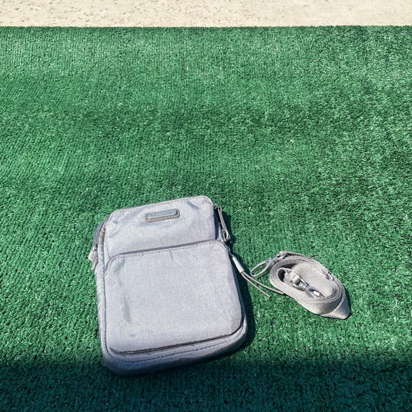 Baggallini Grayish/Silverish Crossbody Bag - Picture 1 of 10